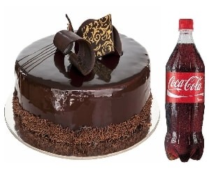 4-6 Kişilik Klasik Çikolatalı Pasta 1 Litre Cola